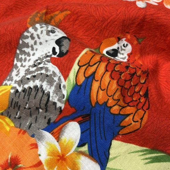 "Island Vibes: Bundle of Two Hawaiian Shirts โ Ideal for Summer Adventures - Picture 5 of 5